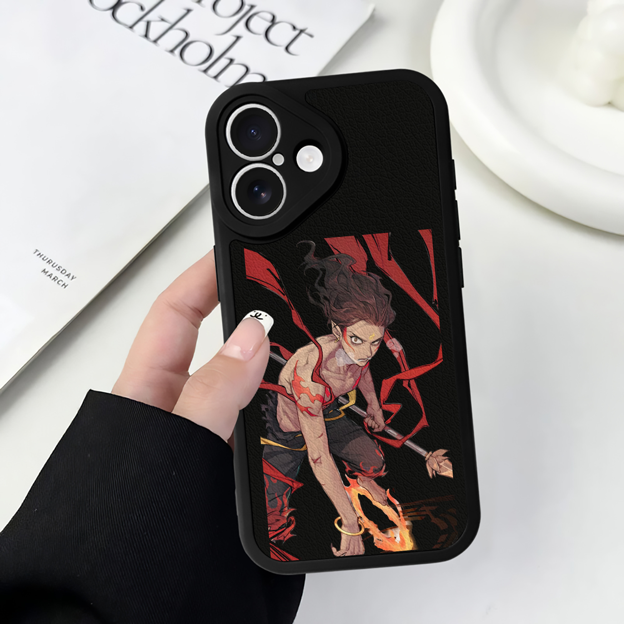 （画像用） Ne Zha 2 ナタ 魔童の大暴れ 【iPhone 16シリーズ対応】シリコンスマホケース（レザー調） 材質：シリコン